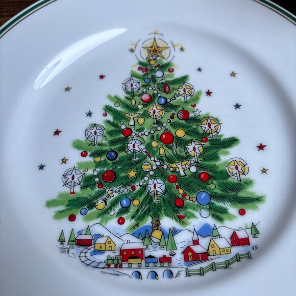 Salem Christmas Eve Fine China Plate & Mug Set – Holiday Tree Design set of 10 - Picture 5 of 7
